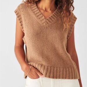 Faherty Brown Knit Sweater Vest Womens Medium Preppy Coastal Academia Chunky
